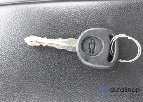 2010 Chevrolet Tahoe Lt z USA, uszkodzony, nr VIN 1GNUKBE0XAR216748